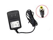 YS 13.5V 2.23A Laptop AC Adapter 笔记本电源，笔记本电源5.5 x 3.5mm 